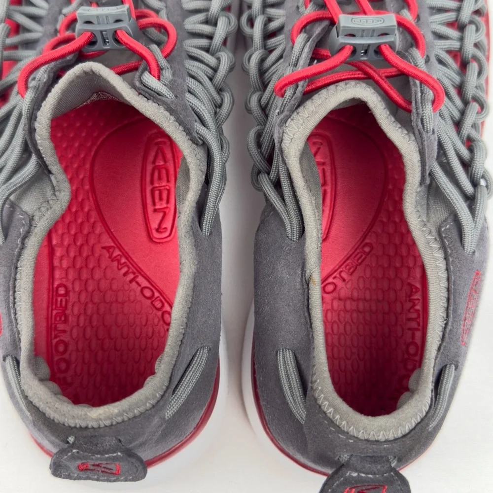 KEEN Uneek O2 Gray Red Woven Sneaker Sandals Youth Sz 5 EU 37 Gorpcore